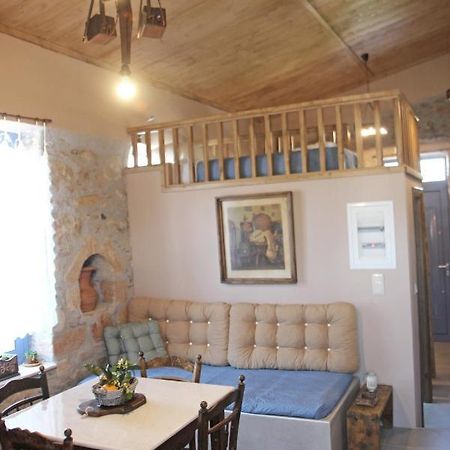Laini Guest Houses Kouloukouthiana 외부 사진